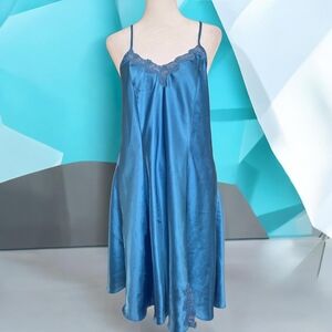 Delicates Womens Large Periwinkle Sheer Baby Doll Lingerie Nightgown